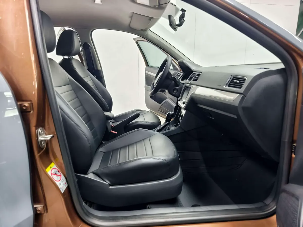 2015 Volkswagen Gran Lavida 1.6L 110HP L4 6AT,autocango,china used car exporter,china ev exporter,chinese used car exporter,chinese used ev exporter