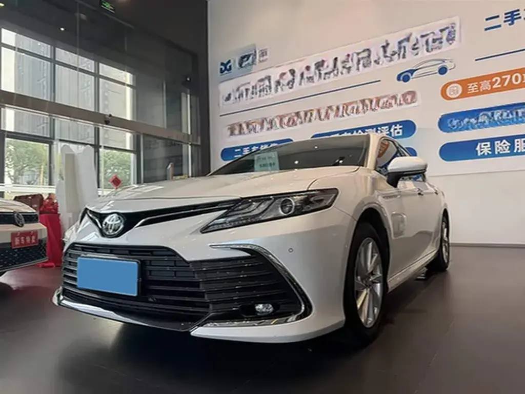 2021 Toyota Camry 2.0L 178HP L4 CVT