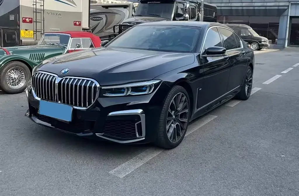 2022 BMW 7 Series 3.0T 340HP L6 8AT