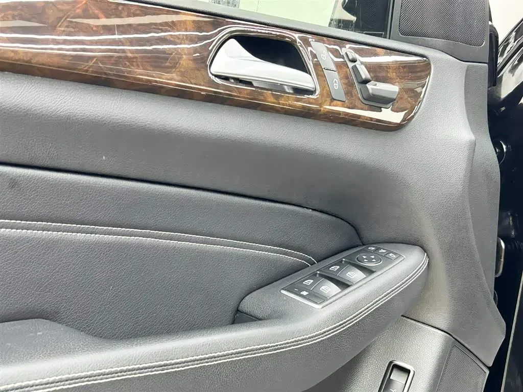 2014 Mercedes-Benz M Class 3.0T 333HP V6 7AT,autocango,china used car exporter,china ev exporter,chinese used car exporter,chinese used ev exporter