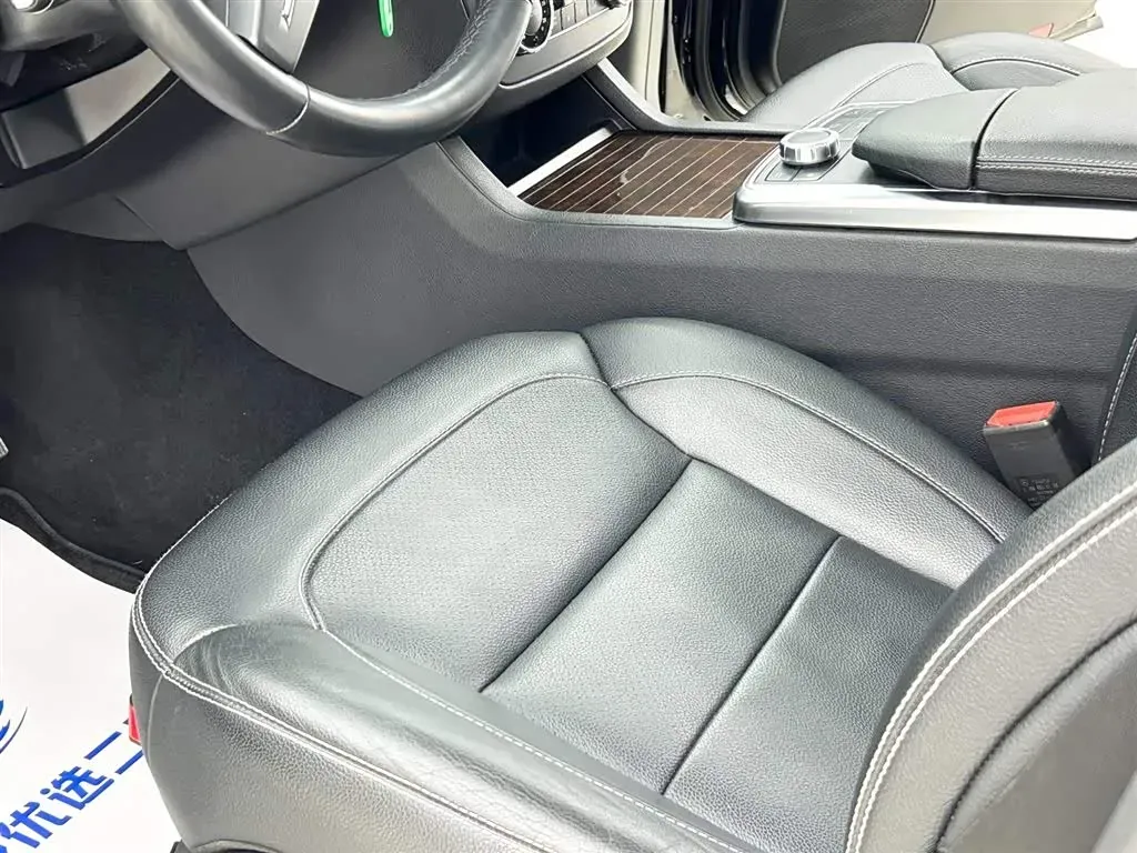 2014 Mercedes-Benz M Class 3.0T 333HP V6 7AT,autocango,china used car exporter,china ev exporter,chinese used car exporter,chinese used ev exporter