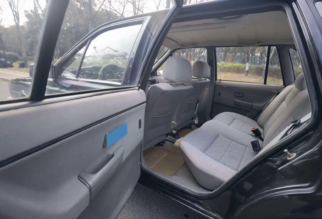 2007 Volkswagen Santana Classic 1.8L 95HP L4 5MT,autocango,china used car exporter,china ev exporter,chinese used car exporter,chinese used ev exporter