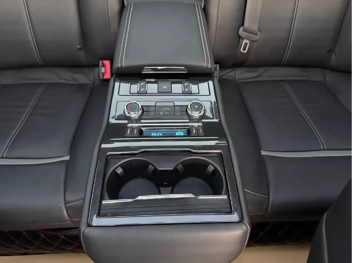 2015 Ford Taurus 2.0T 245HP L4 6AT,autocango,china used car exporter,china ev exporter,chinese used car exporter,chinese used ev exporter