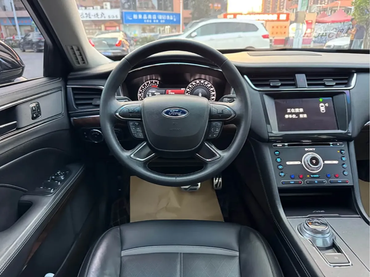 2015 Ford Taurus 2.0T 245HP L4 6AT,autocango,china used car exporter,china ev exporter,chinese used car exporter,chinese used ev exporter