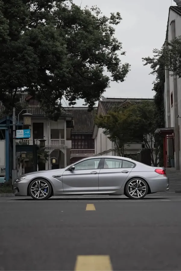 2015 BMW M6 4.4T 560HP V8 7DCT,autocango,china used car exporter,china ev exporter,chinese used car exporter,chinese used ev exporter