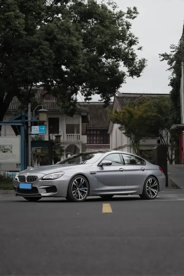 2015 BMW M6 4.4T 560HP V8 7DCT