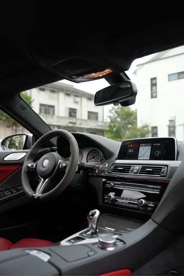 2015 BMW M6 4.4T 560HP V8 7DCT,autocango,china used car exporter,china ev exporter,chinese used car exporter,chinese used ev exporter