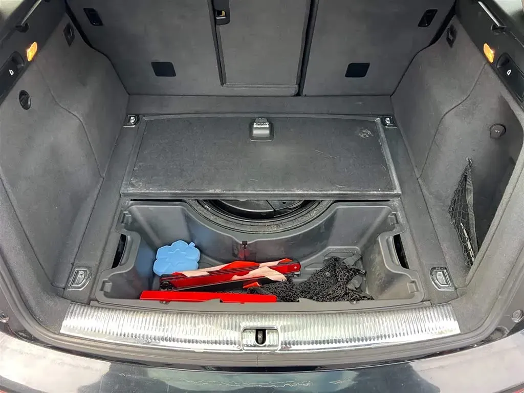 2012 Audi Q5 2.0T 211HP L4 8AT,autocango,china used car exporter,china ev exporter,chinese used car exporter,chinese used ev exporter