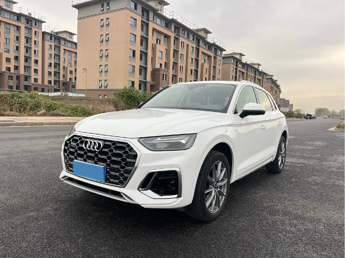 2023 Audi Q5L 2.0T 190HP L4 7DCT