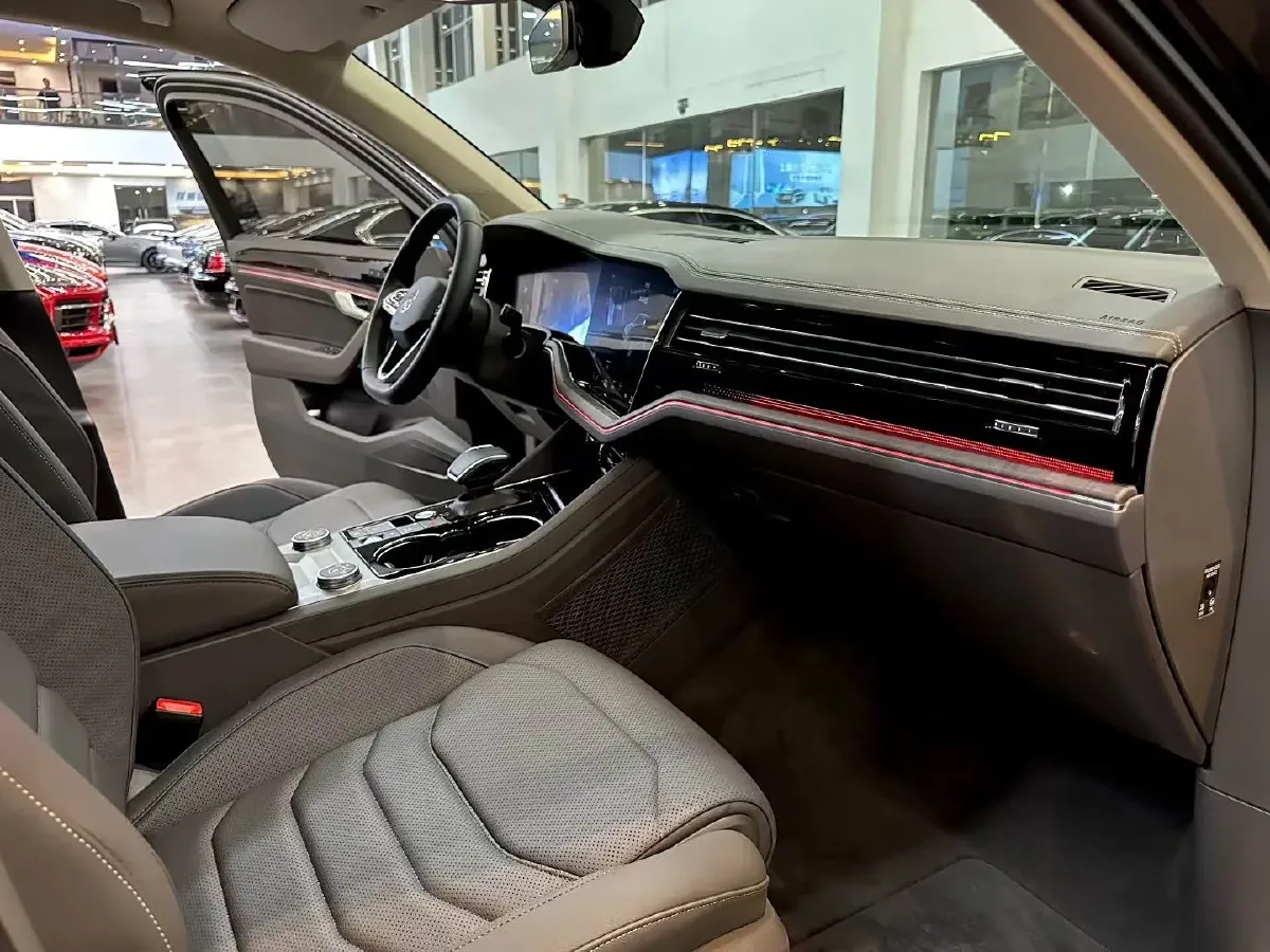 2023 Volkswagen Touareg 3.0T 340HP V6 8AT,autocango,china used car exporter,china ev exporter,chinese used car exporter,chinese used ev exporter