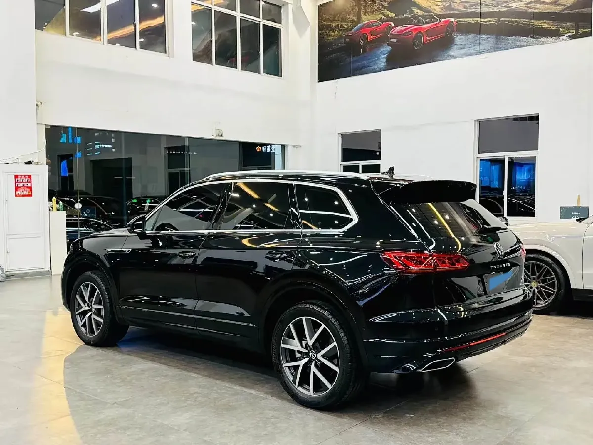 2023 Volkswagen Touareg 3.0T 340HP V6 8AT,autocango,china used car exporter,china ev exporter,chinese used car exporter,chinese used ev exporter