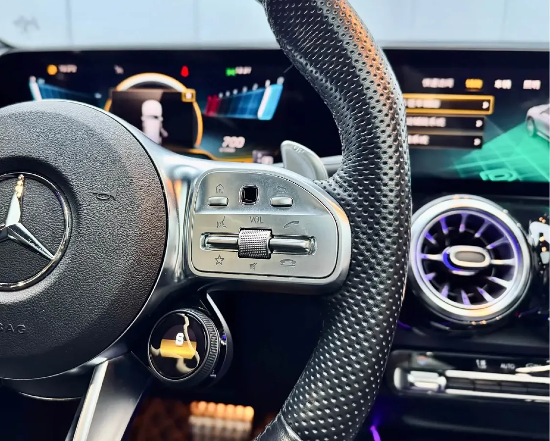 2022 Mercedes-Benz GLB AMG 2.0T 306HP L4 8DCT,autocango,china used car exporter,china ev exporter,chinese used car exporter,chinese used ev exporter