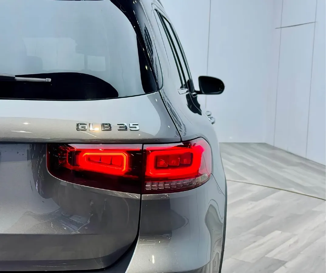 2022 Mercedes-Benz GLB AMG 2.0T 306HP L4 8DCT,autocango,china used car exporter,china ev exporter,chinese used car exporter,chinese used ev exporter