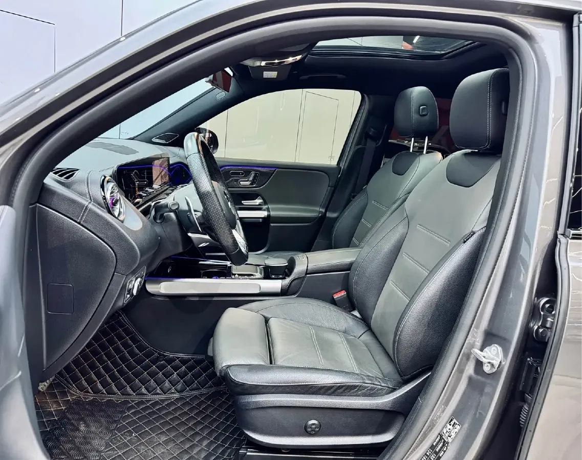 2022 Mercedes-Benz GLB AMG 2.0T 306HP L4 8DCT,autocango,china used car exporter,china ev exporter,chinese used car exporter,chinese used ev exporter