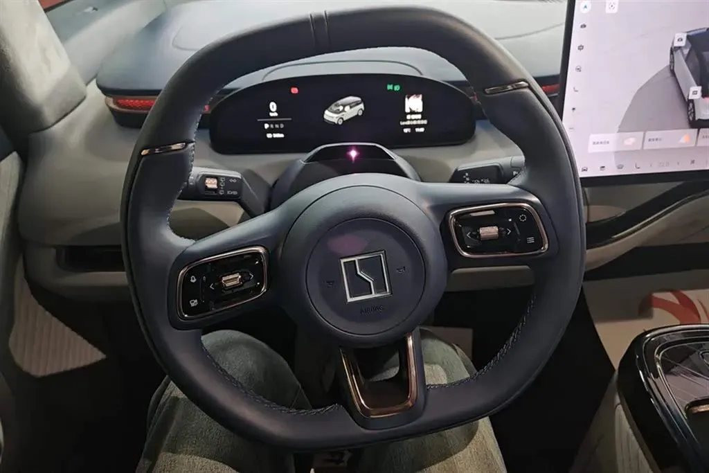 2025 Zeekr MIX BEV 76KWH,autocango,china used car exporter,china ev exporter,chinese used car exporter,chinese used ev exporter