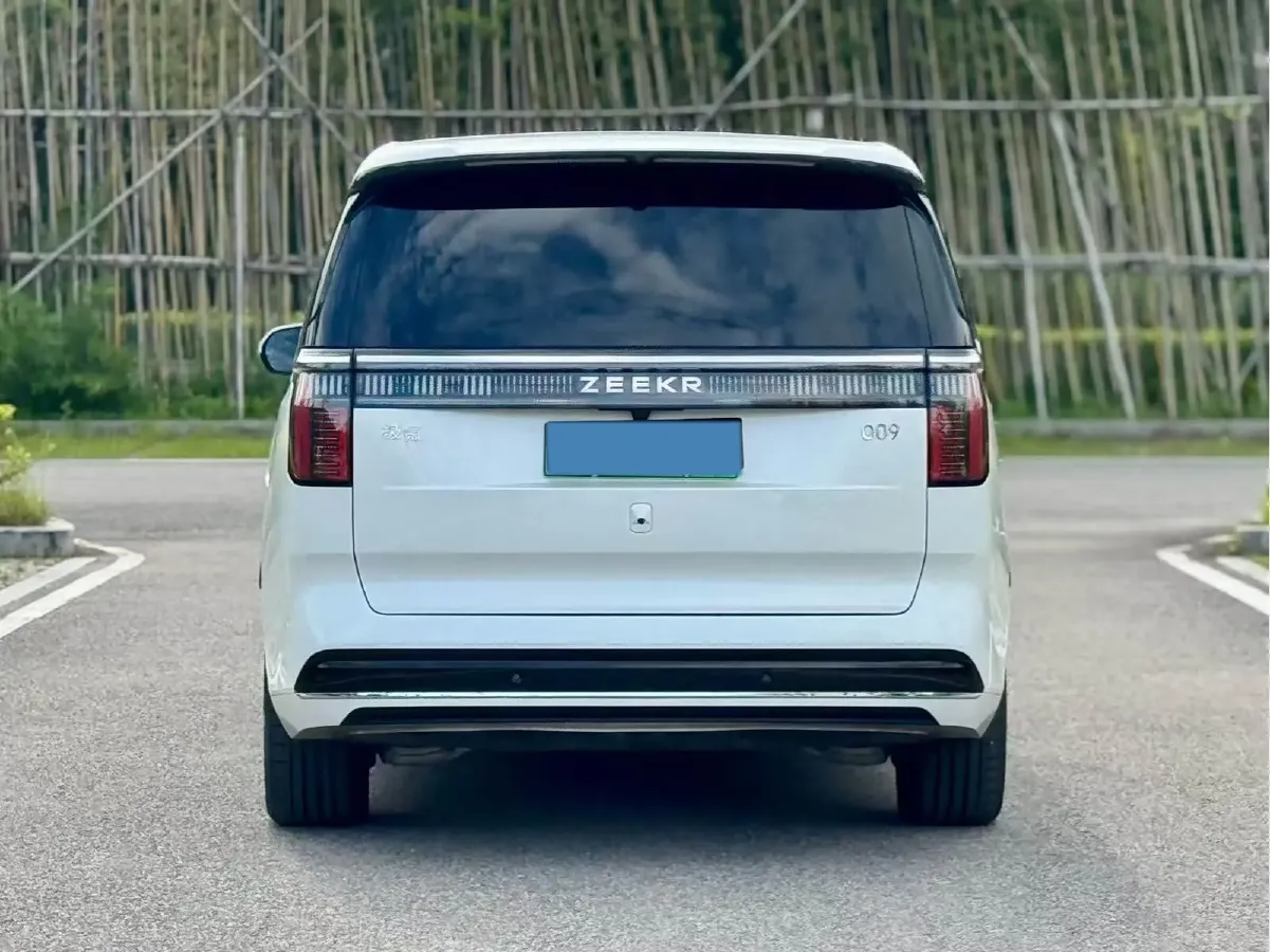 2024 Zeekr 009 BEV 108KWH,autocango,china used car exporter,china ev exporter,chinese used car exporter,chinese used ev exporter