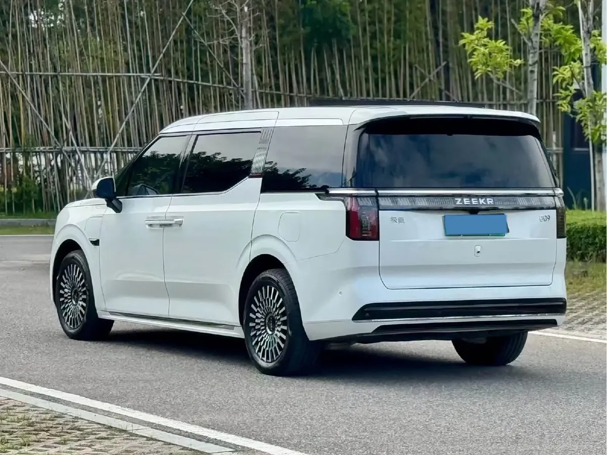 2024 Zeekr 009 BEV 108KWH,autocango,china used car exporter,china ev exporter,chinese used car exporter,chinese used ev exporter