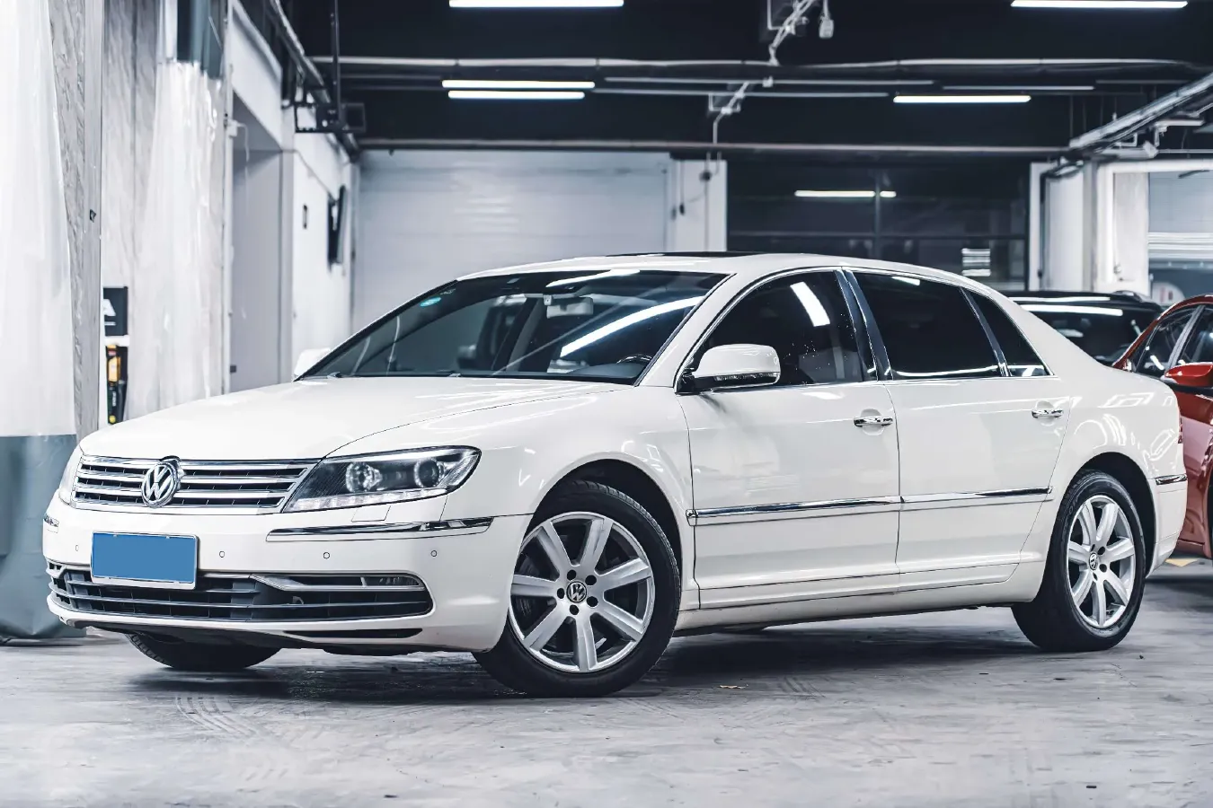 2012 Volkswagen Pheaton 3.0L 250HP V6 6AT,autocango,china used car exporter,china ev exporter,chinese used car exporter,chinese used ev exporter