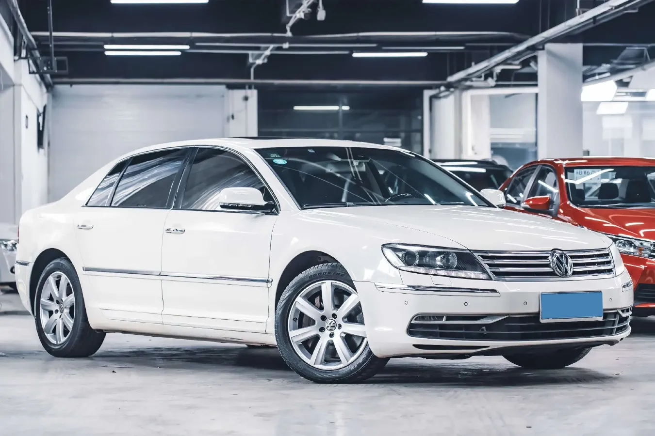 2012 Volkswagen Pheaton 3.0L 250HP V6 6AT,autocango,china used car exporter,china ev exporter,chinese used car exporter,chinese used ev exporter