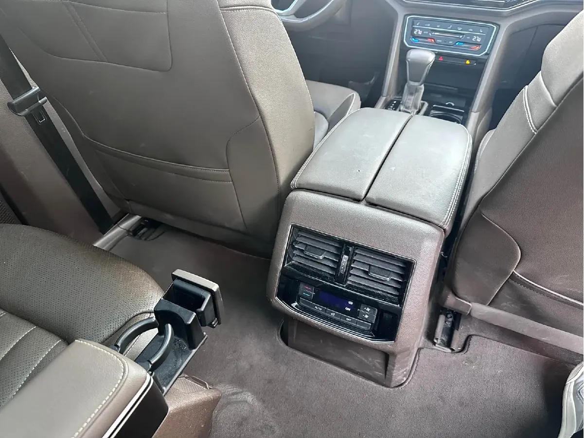 2020 Volkswagen Viloran 2.0T 186HP L4 7DCT,autocango,china used car exporter,china ev exporter,chinese used car exporter,chinese used ev exporter