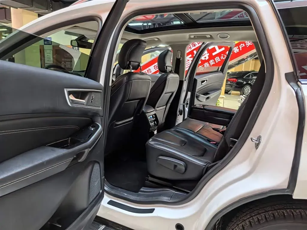 2016 Ford Edge 2.0T 245HP L4 6AT,autocango,china used car exporter,china ev exporter,chinese used car exporter,chinese used ev exporter