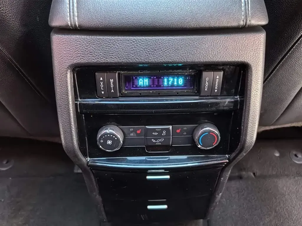 2016 Ford Edge 2.0T 245HP L4 6AT,autocango,china used car exporter,china ev exporter,chinese used car exporter,chinese used ev exporter