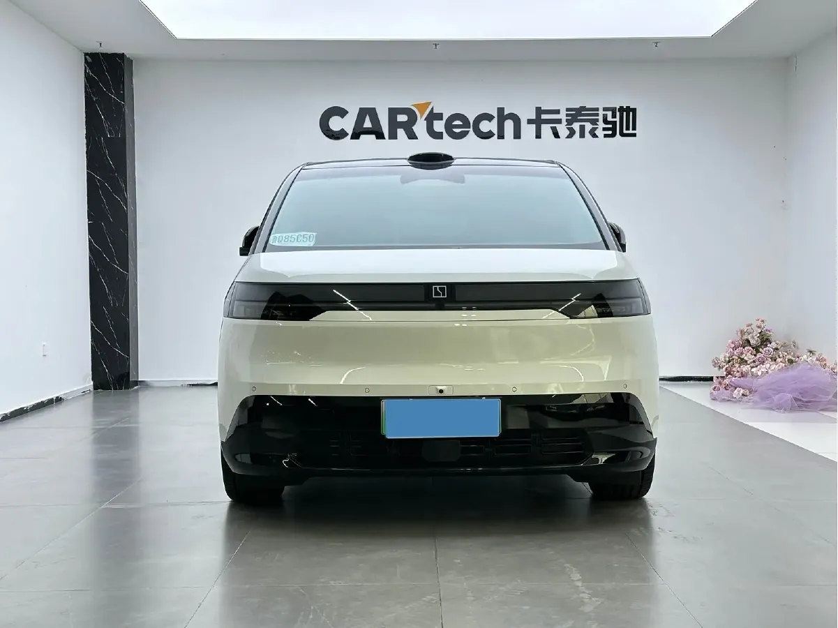 2025 Zeekr MIX BEV 102KWH,autocango,china used car exporter,china ev exporter,chinese used car exporter,chinese used ev exporter