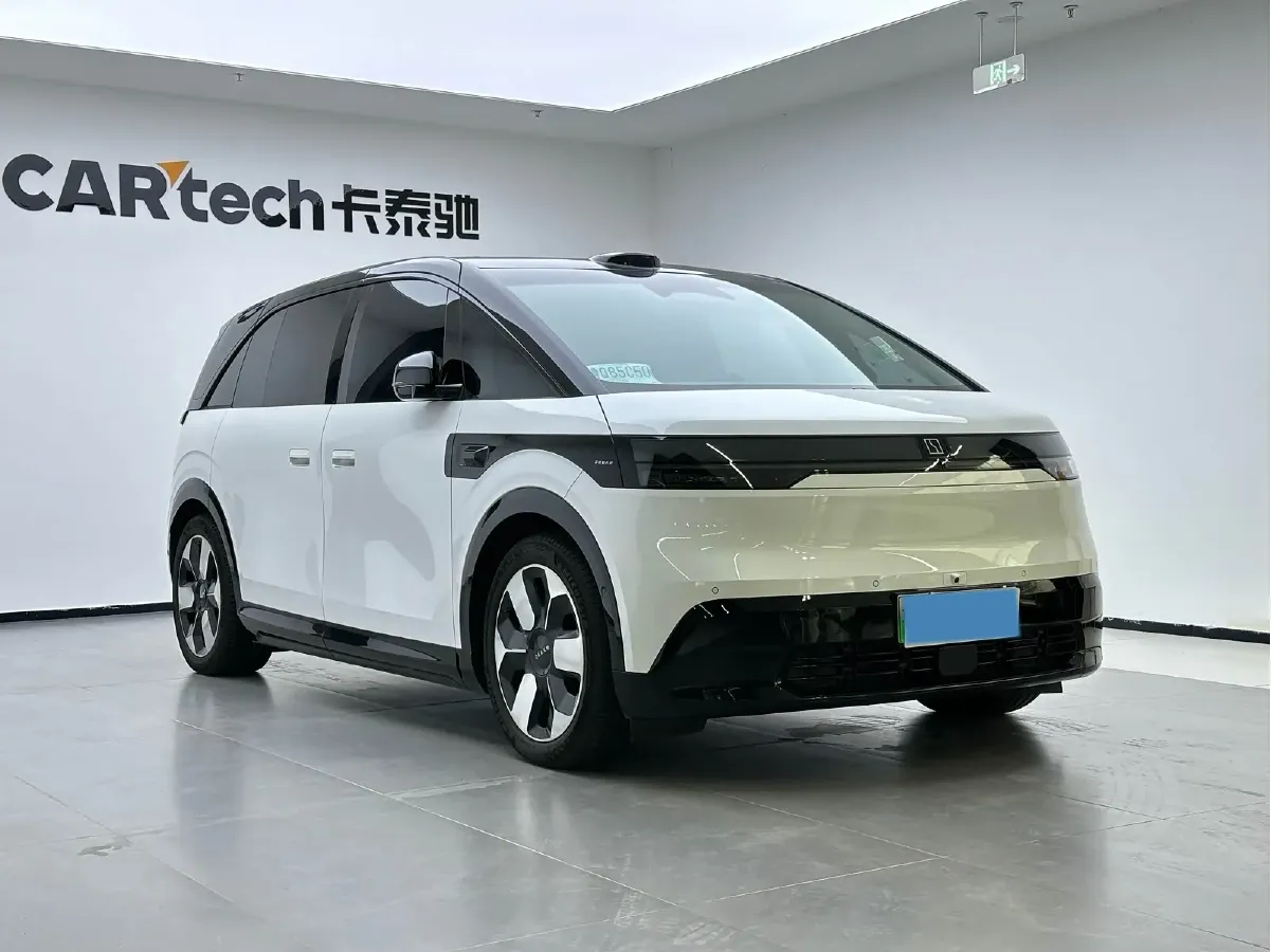 2025 Zeekr MIX BEV 102KWH,autocango,china used car exporter,china ev exporter,chinese used car exporter,chinese used ev exporter
