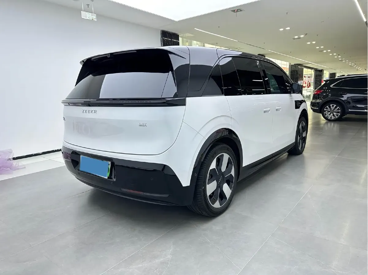2025 Zeekr MIX BEV 102KWH,autocango,china used car exporter,china ev exporter,chinese used car exporter,chinese used ev exporter