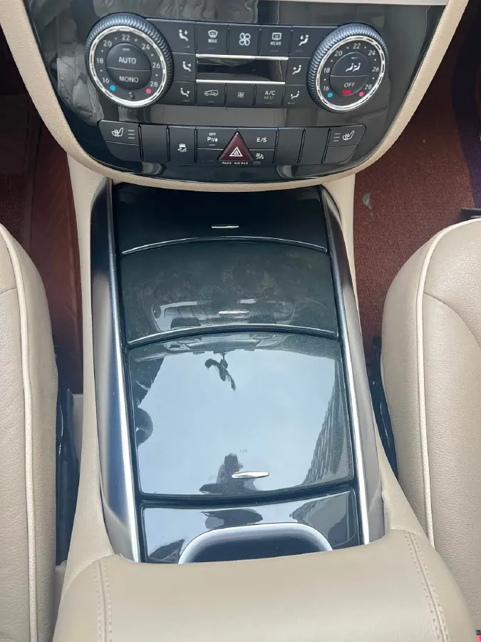 2015 Mercedes-Benz R Class 3.0T 333HP V6 7AT,autocango,china used car exporter,china ev exporter,chinese used car exporter,chinese used ev exporter