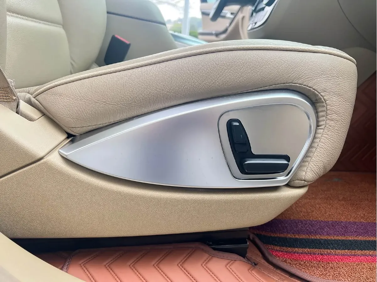 2015 Mercedes-Benz R Class 3.0T 333HP V6 7AT,autocango,china used car exporter,china ev exporter,chinese used car exporter,chinese used ev exporter