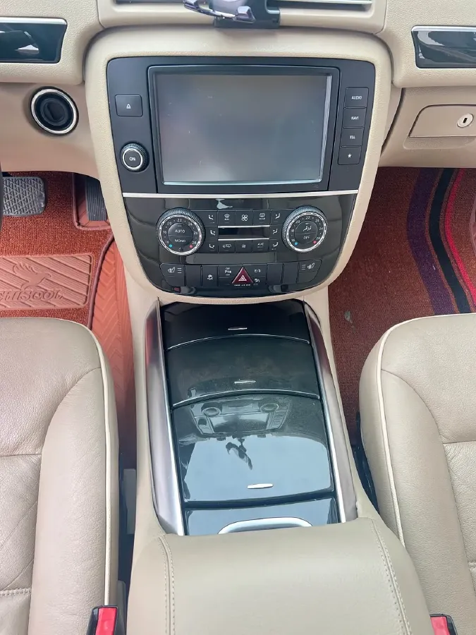 2015 Mercedes-Benz R Class 3.0T 333HP V6 7AT,autocango,china used car exporter,china ev exporter,chinese used car exporter,chinese used ev exporter