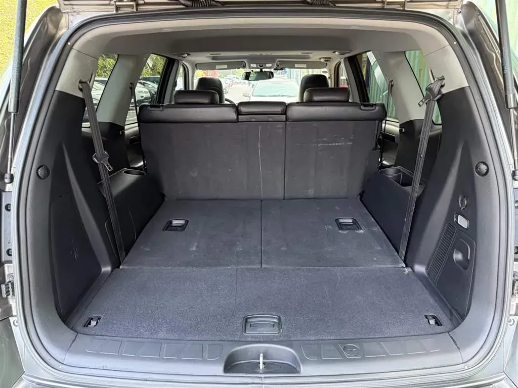 2013 Kia Borrego 3.8L 274HP V6 5AT,autocango,china used car exporter,china ev exporter,chinese used car exporter,chinese used ev exporter