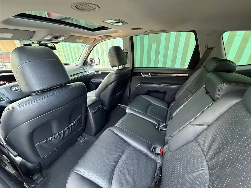 2013 Kia Borrego 3.8L 274HP V6 5AT,autocango,china used car exporter,china ev exporter,chinese used car exporter,chinese used ev exporter