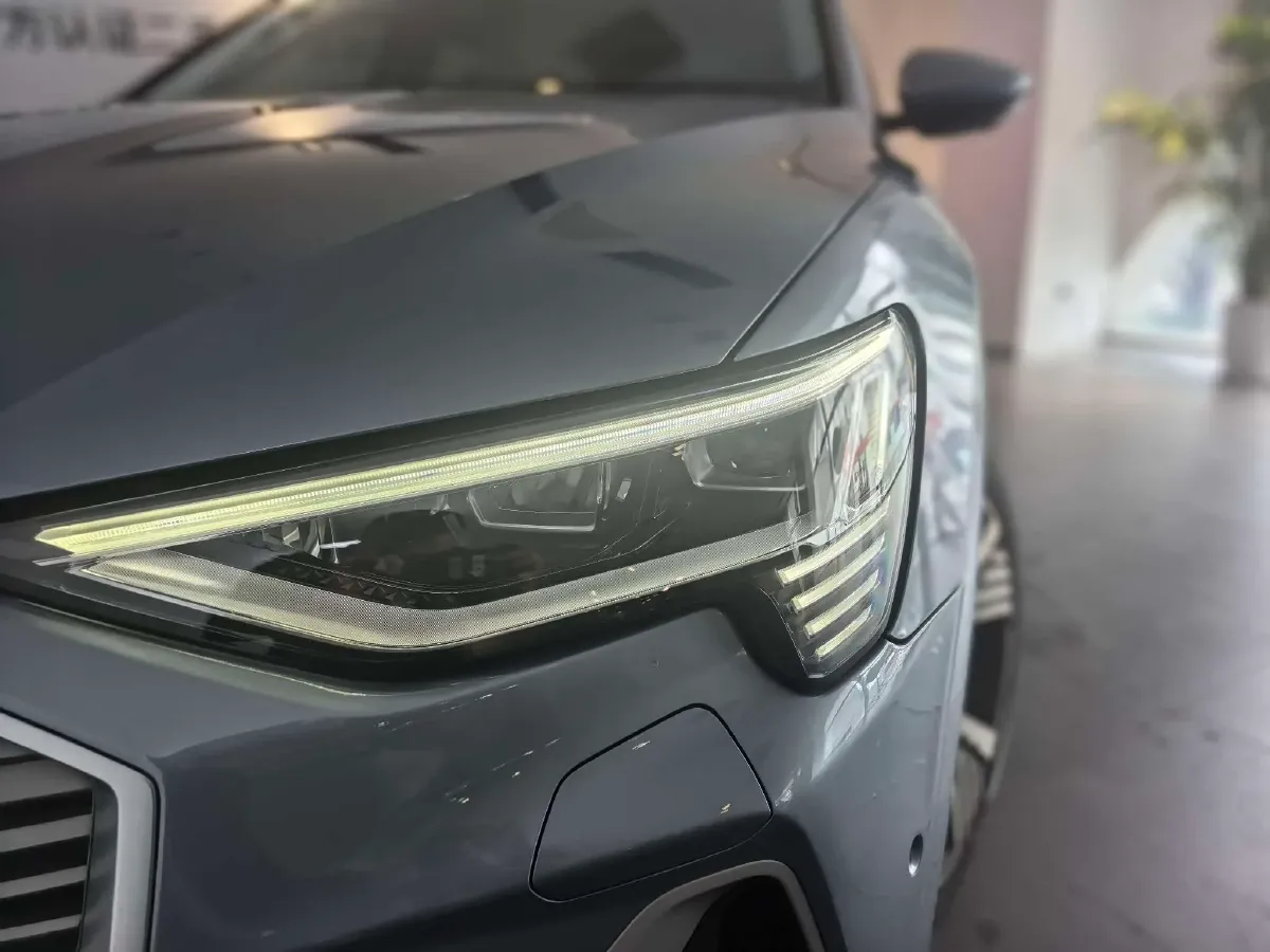 2021 Audi e-tron BEV 96.7KWH,autocango,china used car exporter,china ev exporter,chinese used car exporter,chinese used ev exporter