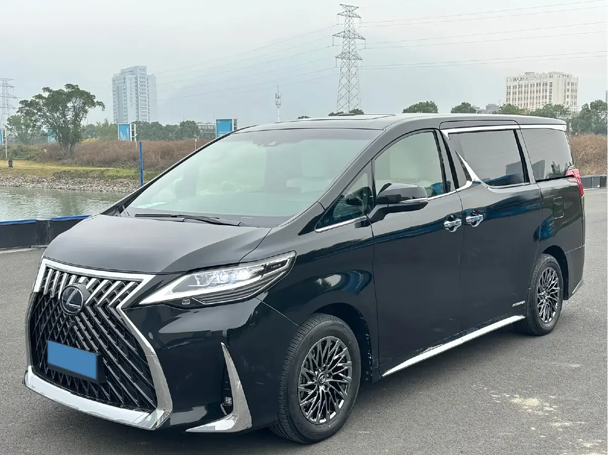 2023 Toyota Vellfire 2.5L 117HP L4 E-CVT Hybrid