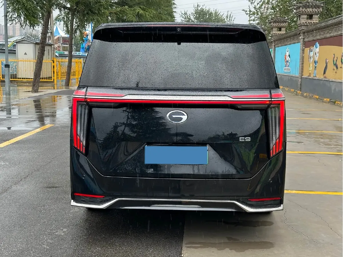 2023 GAC Trumpchi E9 2.0T 190HP L4 2DHT PHEV 25.57KWH,autocango,china used car exporter,china ev exporter,chinese used car exporter,chinese used ev exporter