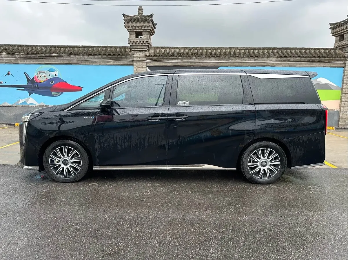 2023 GAC Trumpchi E9 2.0T 190HP L4 2DHT PHEV 25.57KWH,autocango,china used car exporter,china ev exporter,chinese used car exporter,chinese used ev exporter