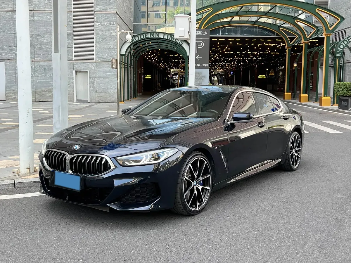 2021 BMW 8 Series 3.0T 340HP L6 8AT,autocango,china used car exporter,china ev exporter,chinese used car exporter,chinese used ev exporter