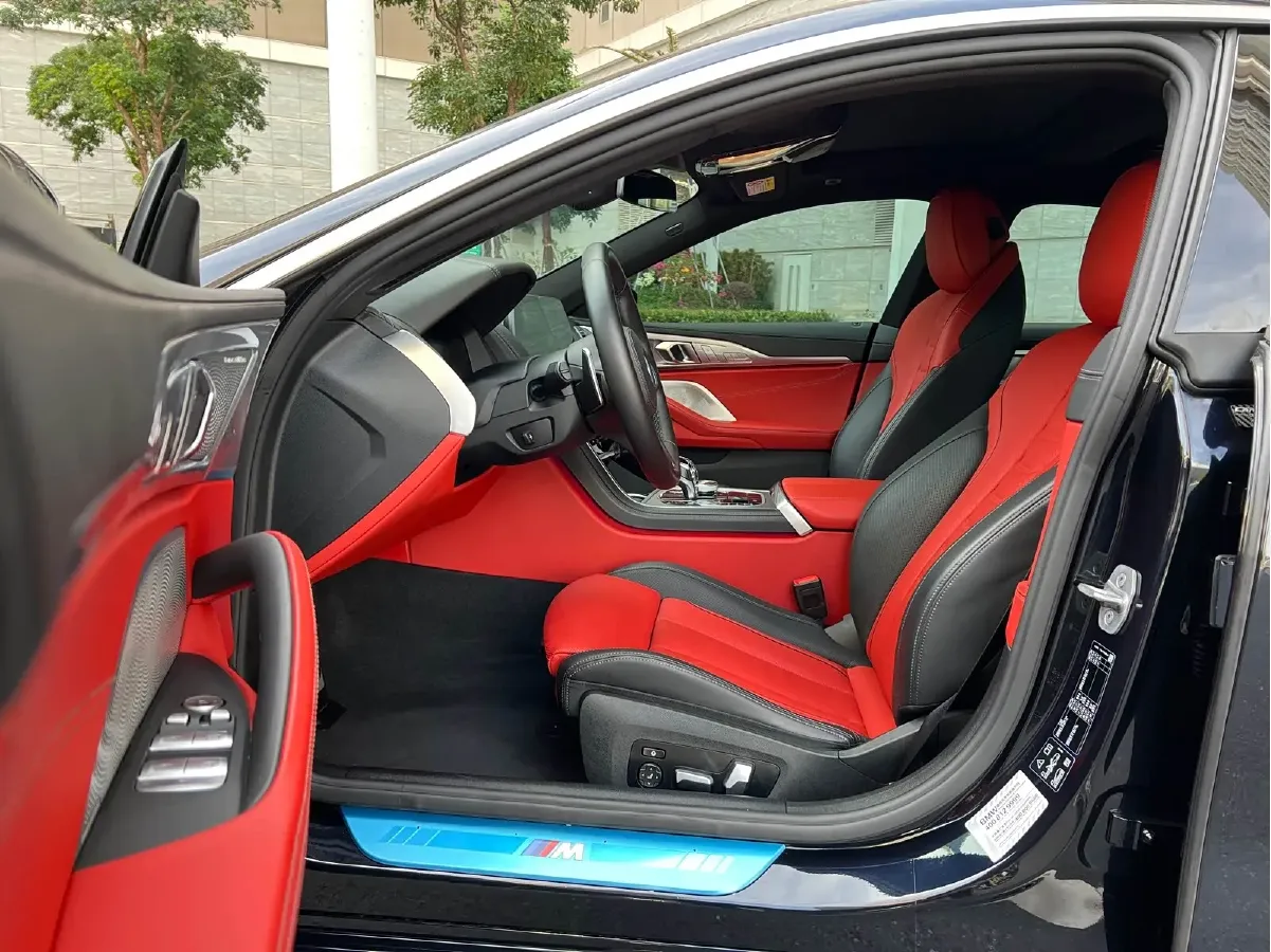 2021 BMW 8 Series 3.0T 340HP L6 8AT,autocango,china used car exporter,china ev exporter,chinese used car exporter,chinese used ev exporter