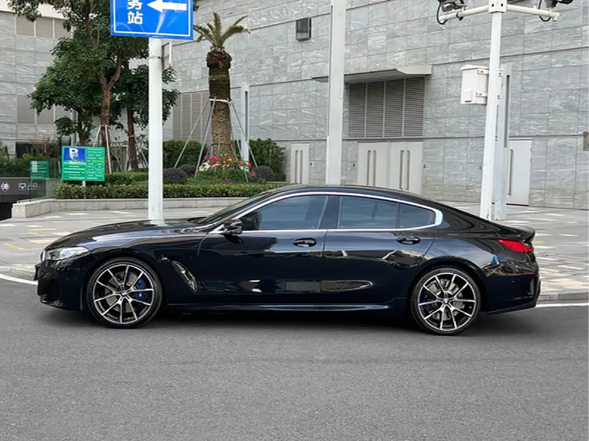 2021 BMW 8 Series 3.0T 340HP L6 8AT,autocango,china used car exporter,china ev exporter,chinese used car exporter,chinese used ev exporter