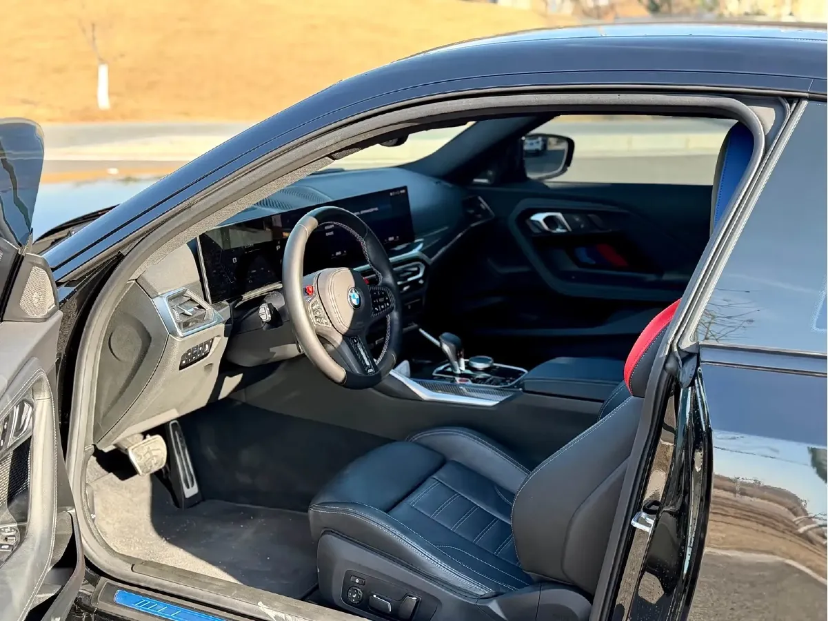 2024 BMW M2 3.0T 480HP L6 8AT,autocango,china used car exporter,china ev exporter,chinese used car exporter,chinese used ev exporter