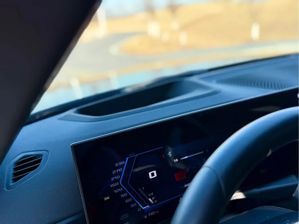 2024 BMW M2 3.0T 480HP L6 8AT,autocango,china used car exporter,china ev exporter,chinese used car exporter,chinese used ev exporter