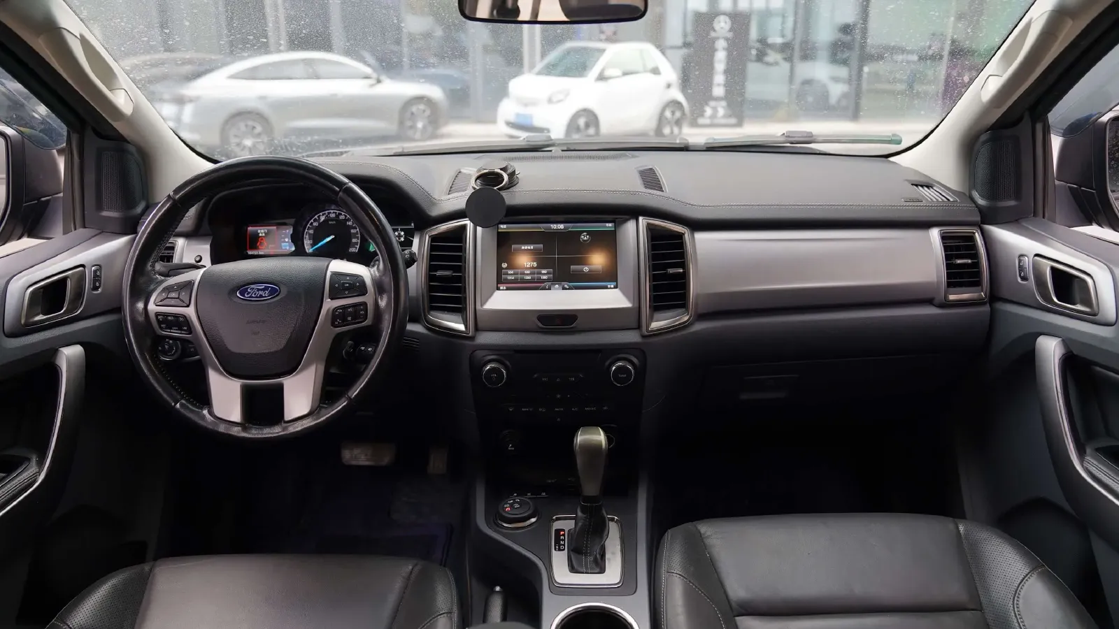 2016 Ford Everest 2.0T 245HP L4 6AT,autocango,china used car exporter,china ev exporter,chinese used car exporter,chinese used ev exporter