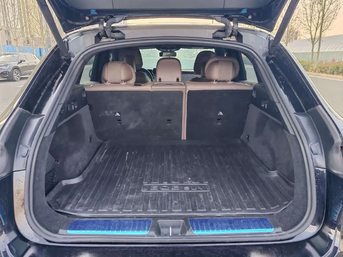 2024 Mercedes-Benz EQE SUV BEV 96.1KWH,autocango,china used car exporter,china ev exporter,chinese used car exporter,chinese used ev exporter