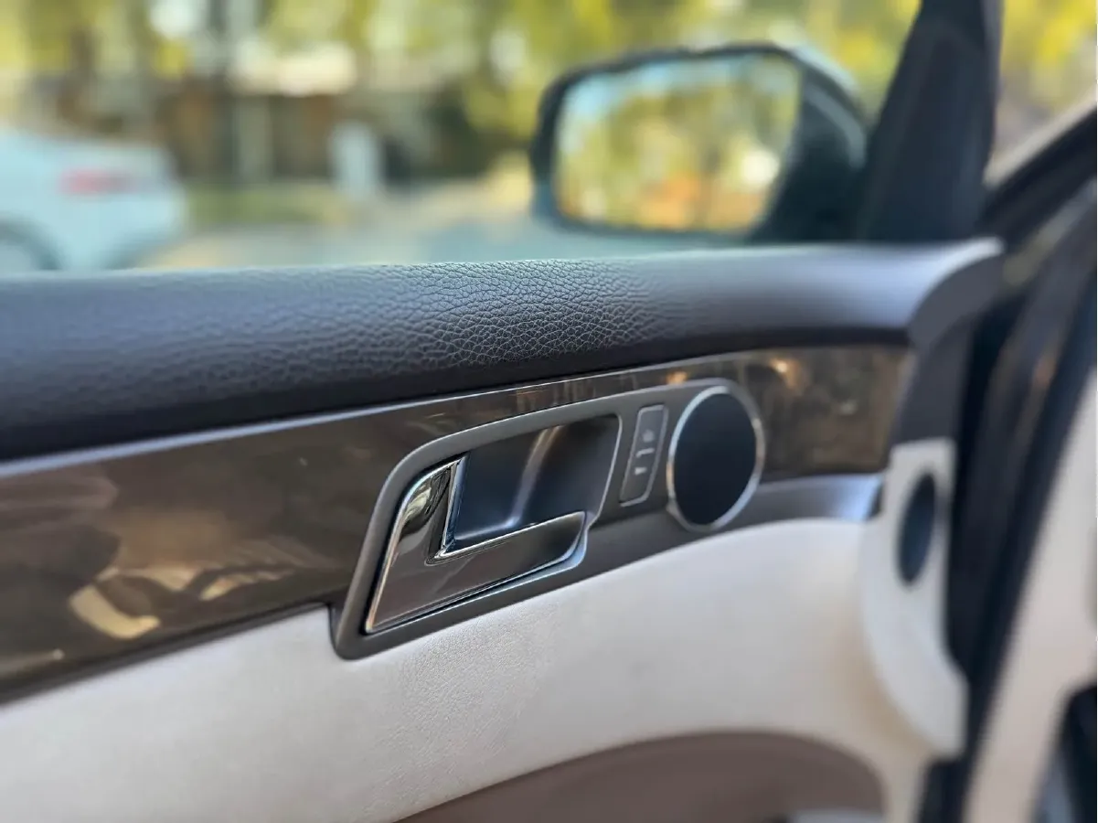 2011 Volkswagen Pheaton 3.6L 280HP V6 6AT,autocango,china used car exporter,china ev exporter,chinese used car exporter,chinese used ev exporter