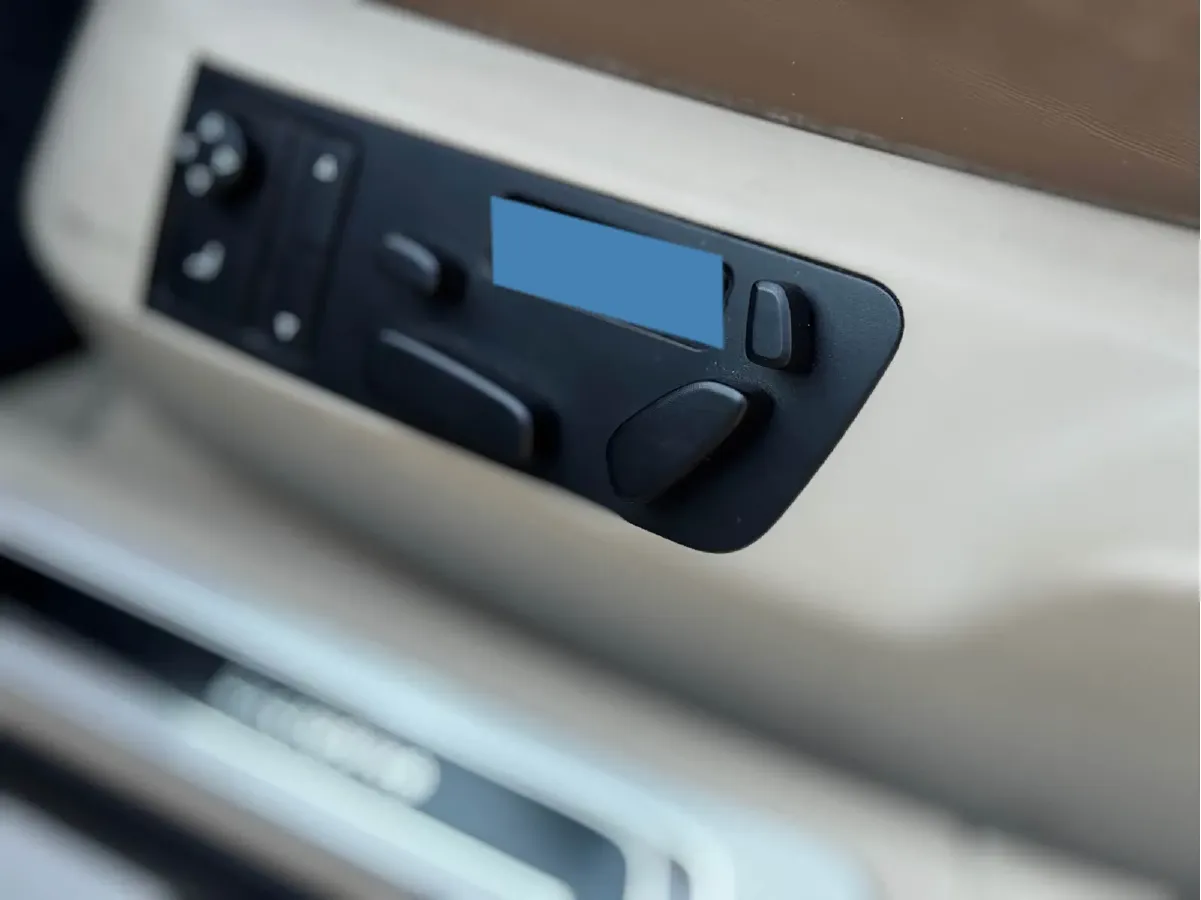 2011 Volkswagen Pheaton 3.6L 280HP V6 6AT,autocango,china used car exporter,china ev exporter,chinese used car exporter,chinese used ev exporter