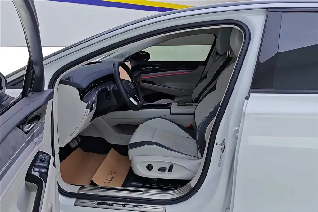 2024 Volkswagen ID.7 Vizzion BEV 84.8KWH,autocango,china used car exporter,china ev exporter,chinese used car exporter,chinese used ev exporter