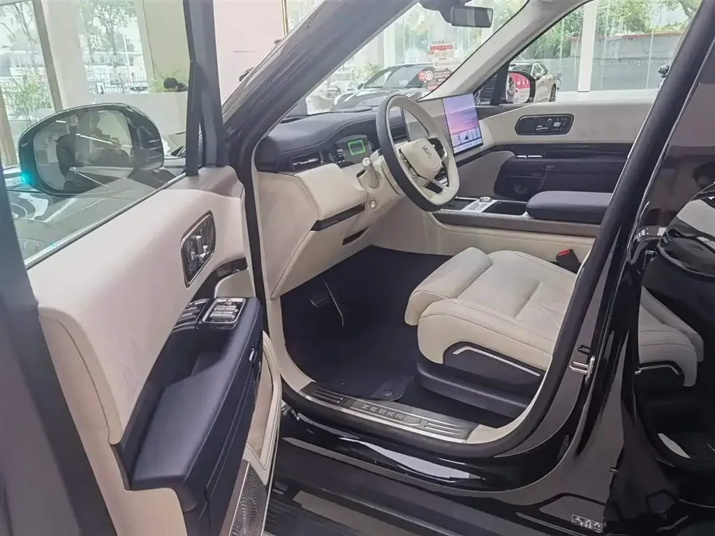 2025 Zeekr 9X 2.0T 279HP L4 1DHT PHEV,autocango,china used car exporter,china ev exporter,chinese used car exporter,chinese used ev exporter