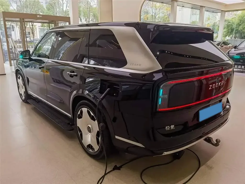 2025 Zeekr 9X 2.0T 279HP L4 1DHT PHEV,autocango,china used car exporter,china ev exporter,chinese used car exporter,chinese used ev exporter